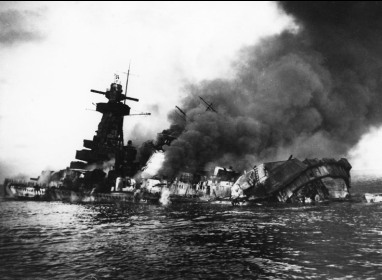 Battle of River Plate Graf Spee on fire